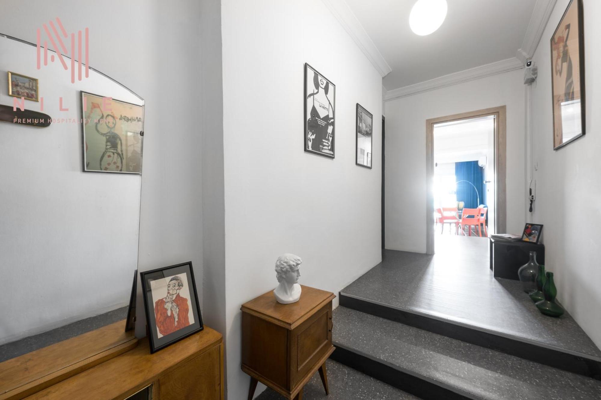 Rocco, Nilie Hospitality Mgmt Apartment